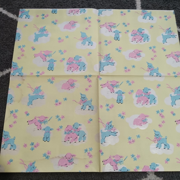Vintage Baby Gift Wrap 2 Sheet's 20X30 inch - Picture 2 of 3